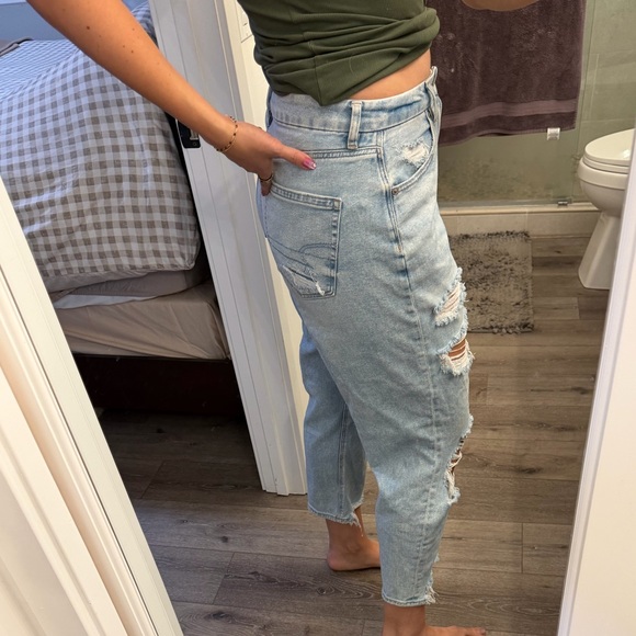 American Eagle Ripped Denim Jeans - Picture 11 of 14